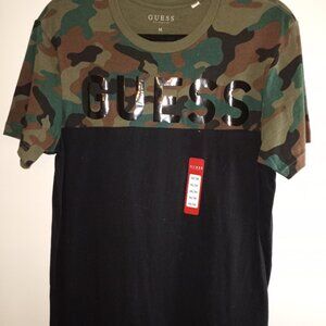 GUESS camouflaged t-shirt